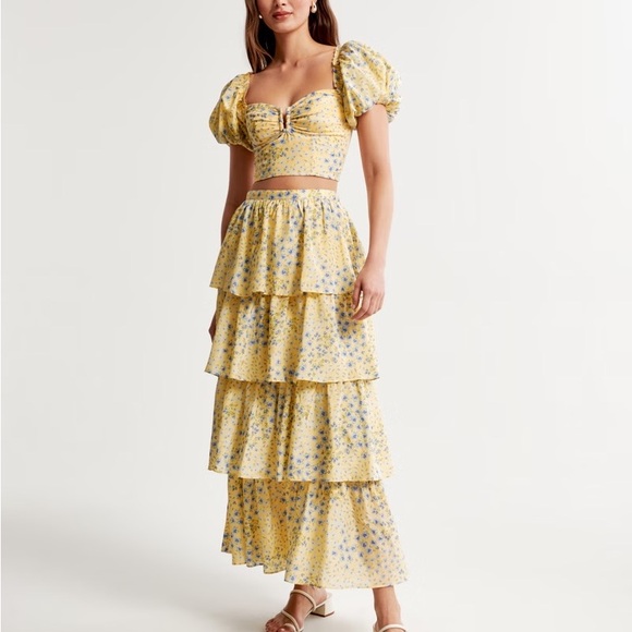NWT Abercrombie & Fitch Drama Tiered Maxi Skirt and Puff Sleeve SET - Picture 2 of 2